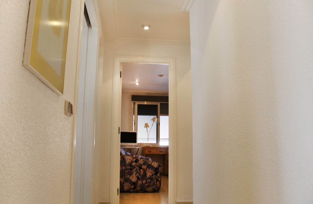 Resale - Apartment / flat - Santa Pola