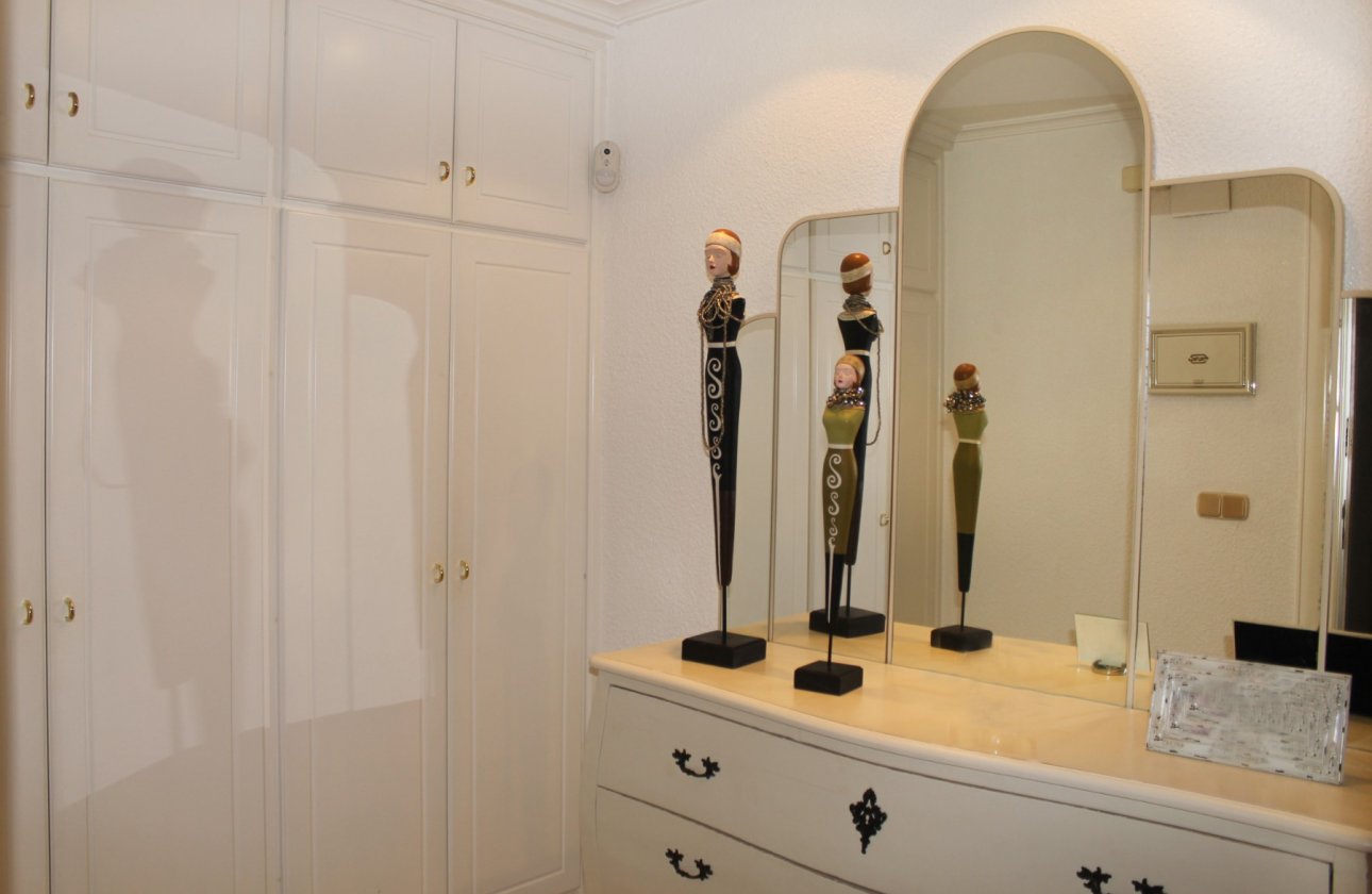 Resale - Apartment / flat - Santa Pola