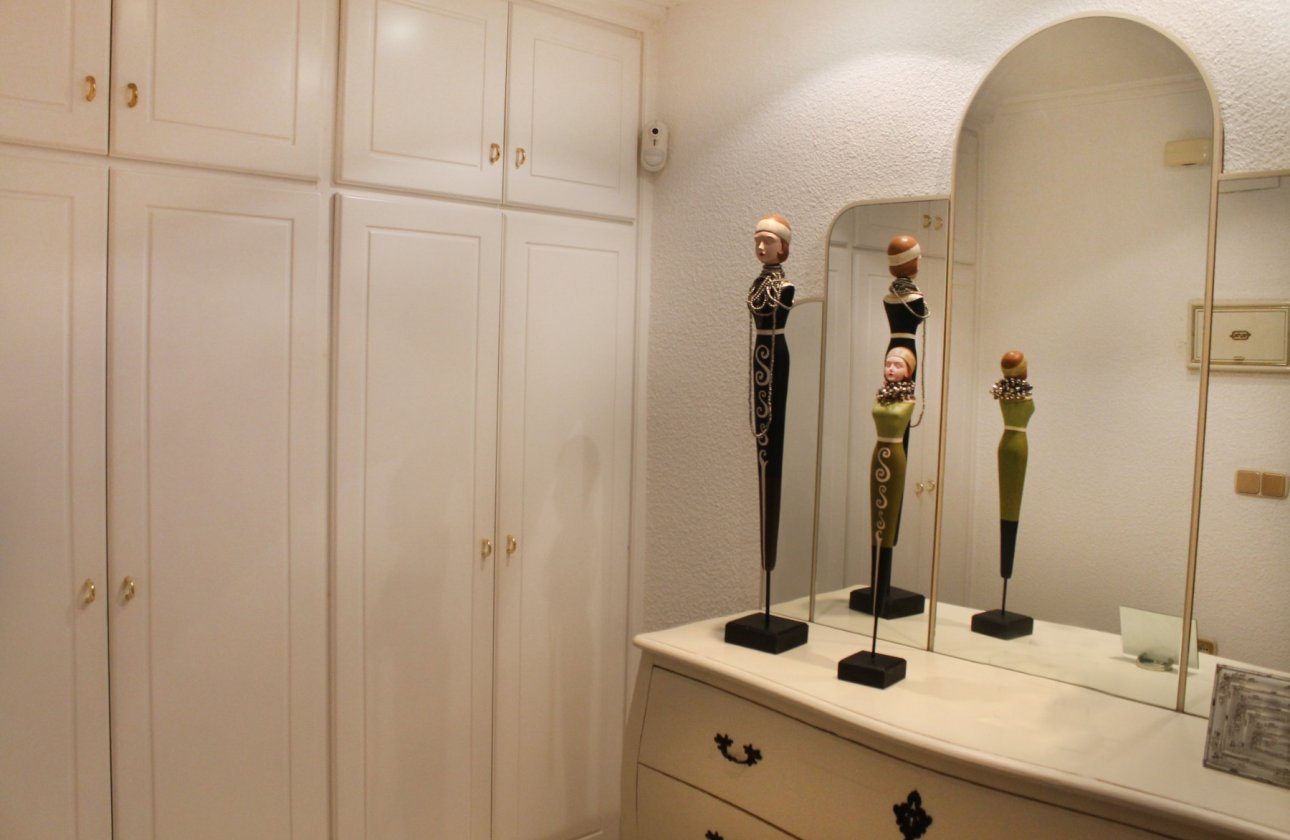 Resale - Apartment / flat - Santa Pola