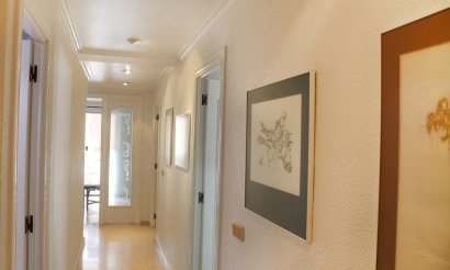 Resale - Apartment / flat - Santa Pola