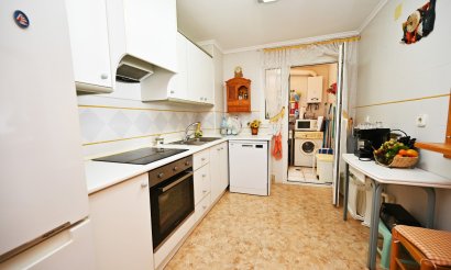 Resale - Apartment / flat - Torrevieja - La Mata