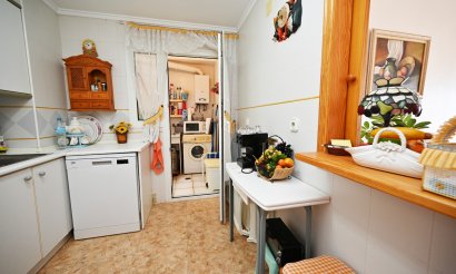 Resale - Apartment / flat - Torrevieja - La Mata