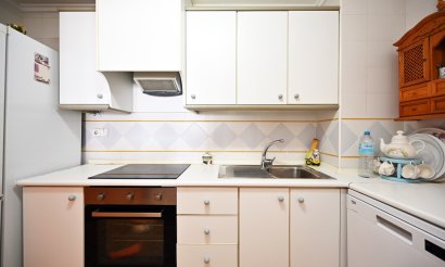 Resale - Apartment / flat - Torrevieja - La Mata