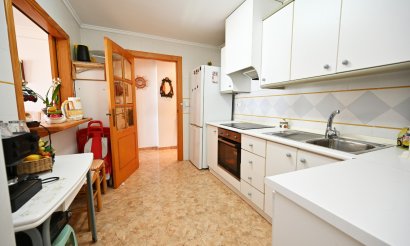 Resale - Apartment / flat - Torrevieja - La Mata