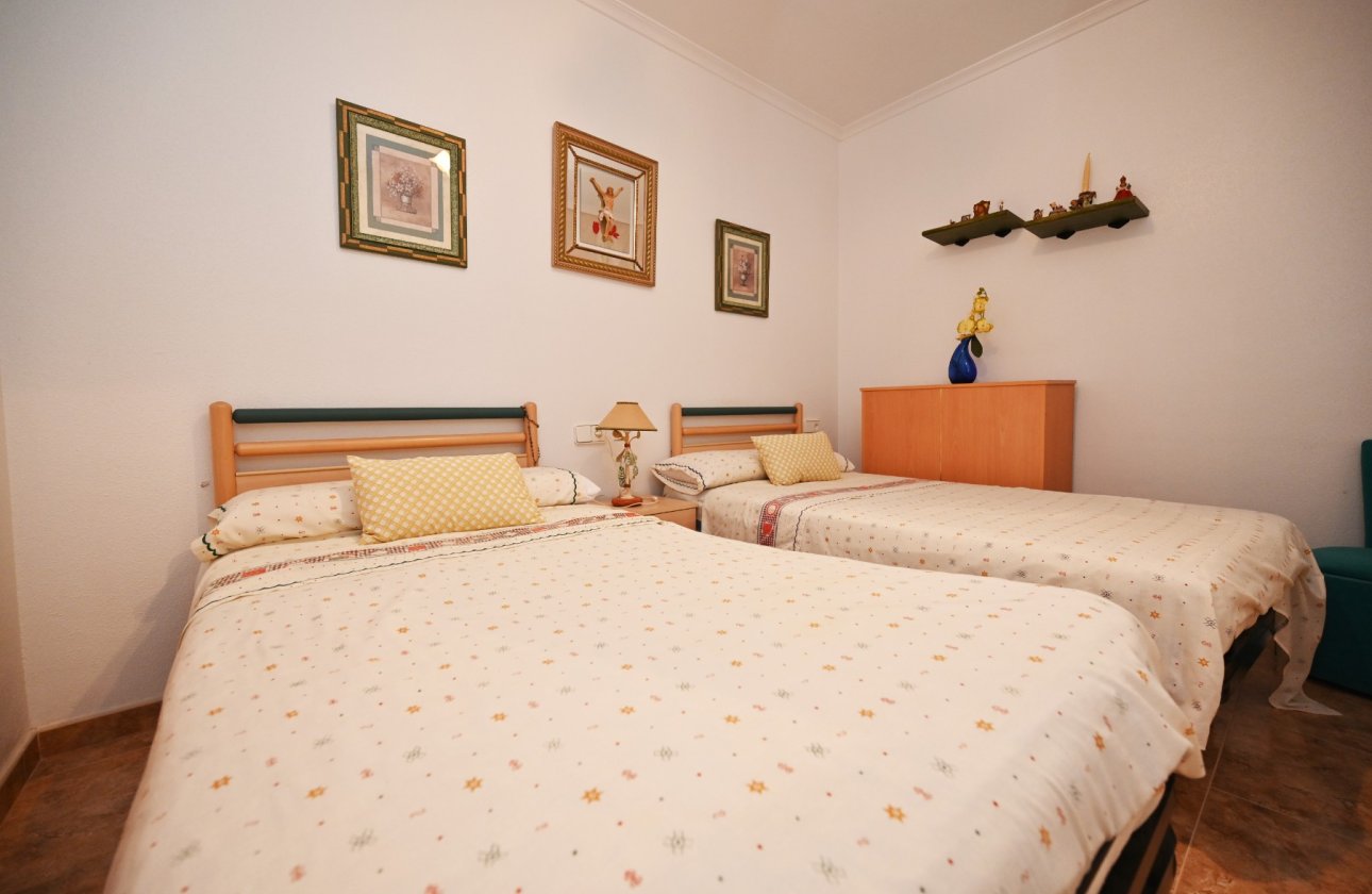 Resale - Apartment / flat - Torrevieja - La Mata