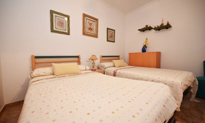 Resale - Apartment / flat - Torrevieja - La Mata