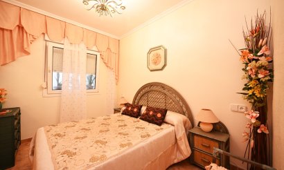 Resale - Apartment / flat - Torrevieja - La Mata