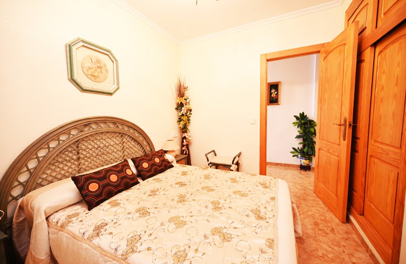 Resale - Apartment / flat - Torrevieja - La Mata