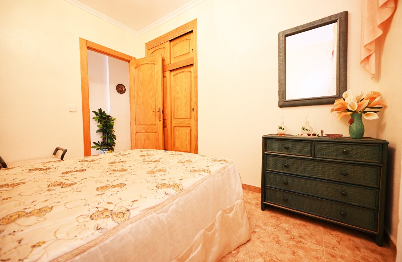 Resale - Apartment / flat - Torrevieja - La Mata