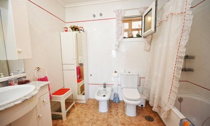 Resale - Apartment / flat - Torrevieja - La Mata