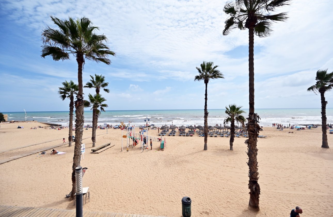 Resale - Apartment / flat - Torrevieja - La Mata