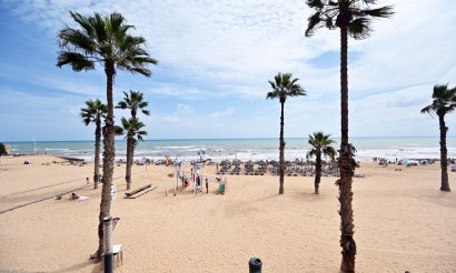 Resale - Apartment / flat - Torrevieja - La Mata