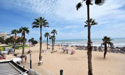 Resale - Apartment / flat - Torrevieja - La Mata