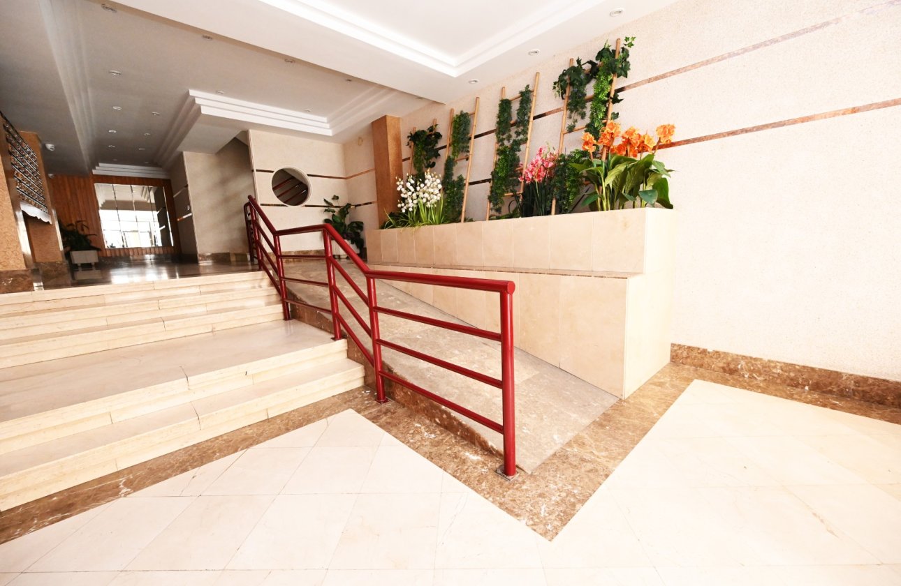 Resale - Apartment / flat - Torrevieja - La Mata