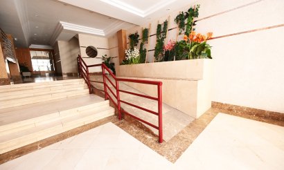 Resale - Apartment / flat - Torrevieja - La Mata