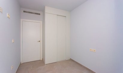 Resale - Apartment / flat - Torrevieja - Playa del Cura