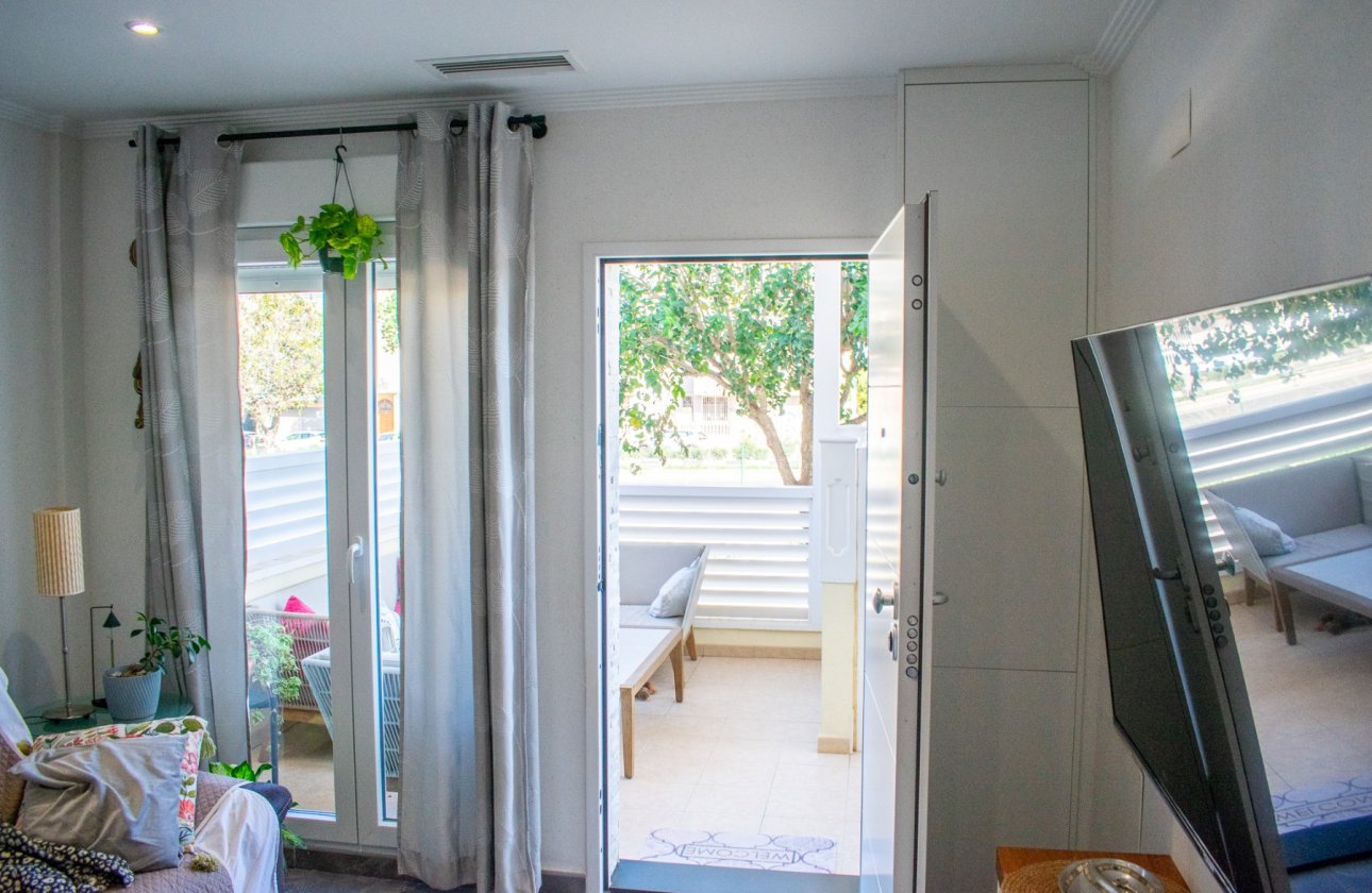 Resale - Villa - Guardamar del Segura - Urbanizaciones