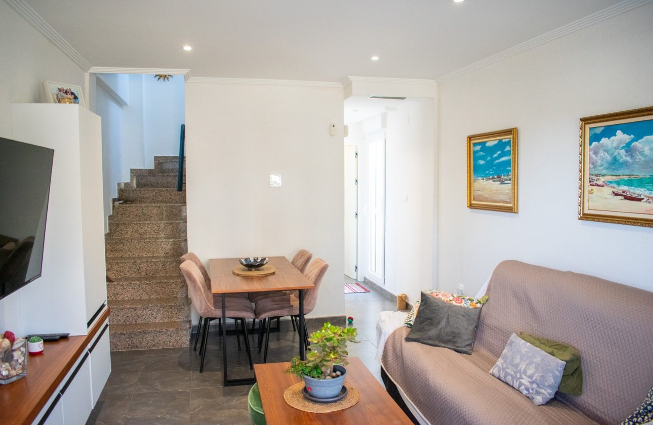 Resale - Villa - Guardamar del Segura - Urbanizaciones