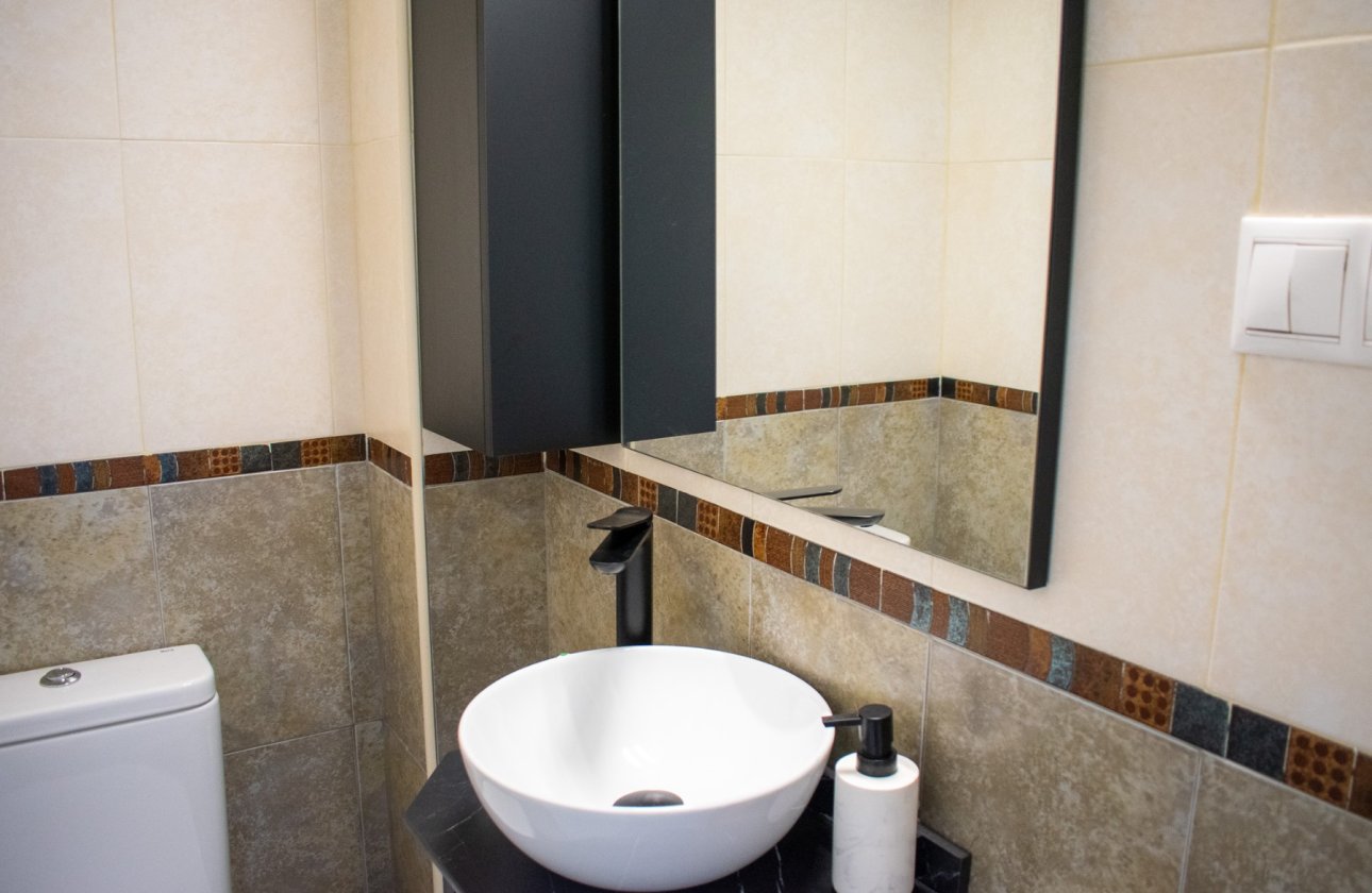 Resale - Villa - Guardamar del Segura - Urbanizaciones