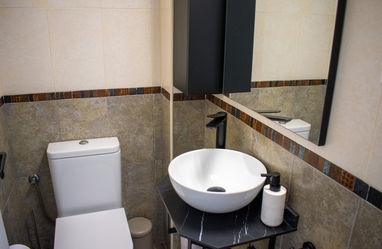 Resale - Villa - Guardamar del Segura - Urbanizaciones