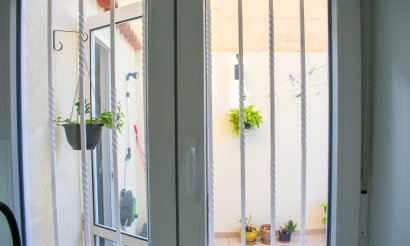 Resale - Villa - Guardamar del Segura - Urbanizaciones