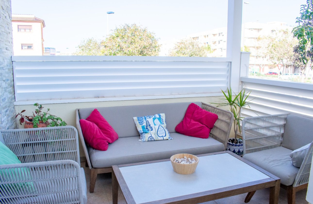 Resale - Villa - Guardamar del Segura - Urbanizaciones