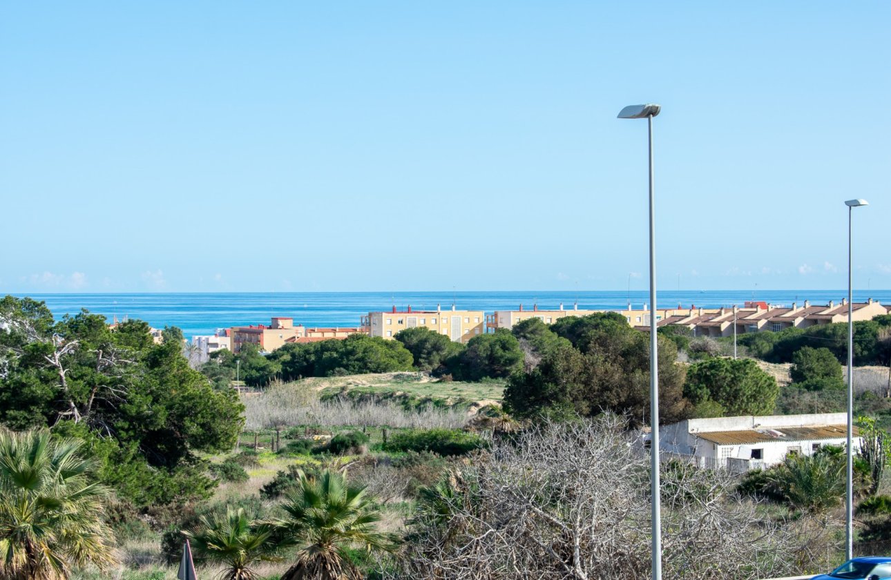 Resale - Villa - Guardamar del Segura - Urbanizaciones