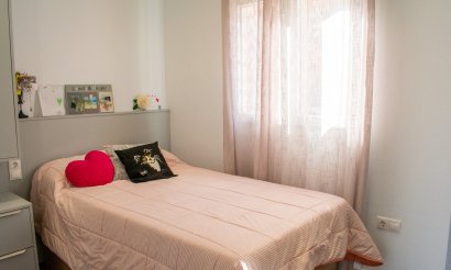 Resale - Villa - Guardamar del Segura - Urbanizaciones