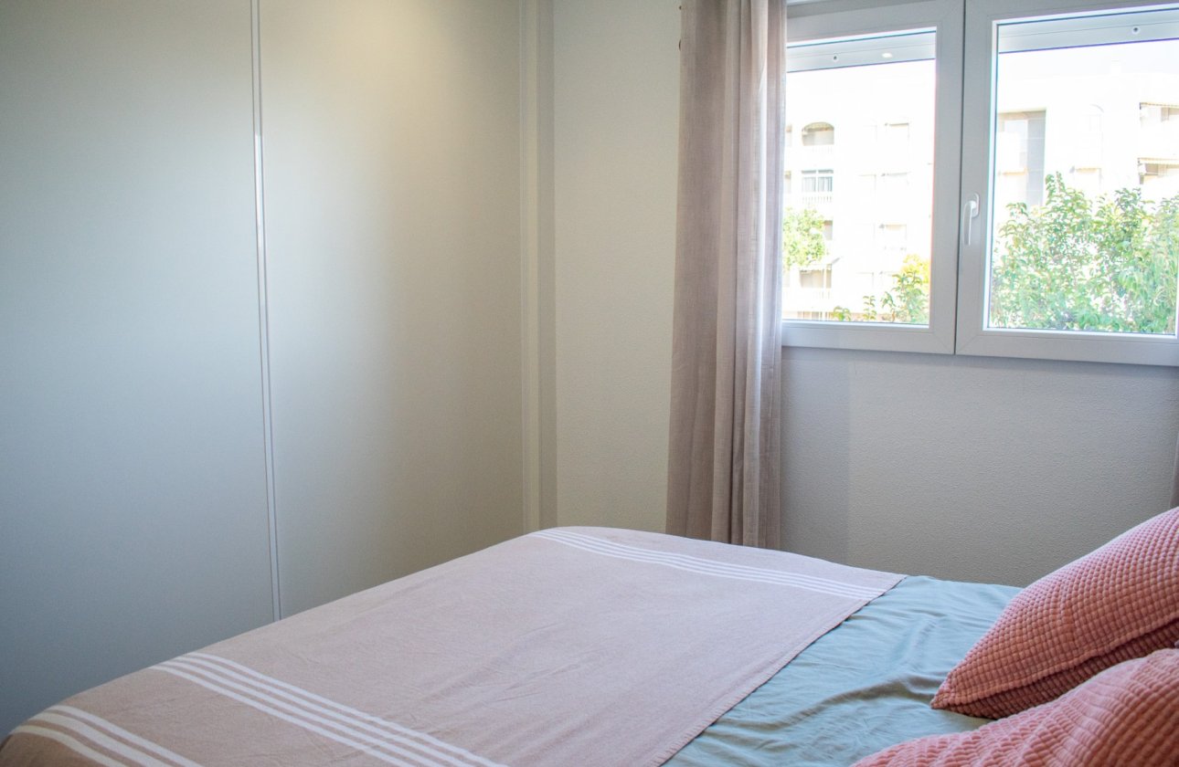 Resale - Villa - Guardamar del Segura - Urbanizaciones