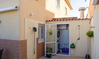 Resale - Villa - Guardamar del Segura - Urbanizaciones