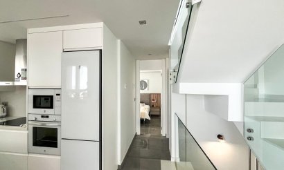 Resale - Villa / Semi detached - Torrevieja - Los Altos