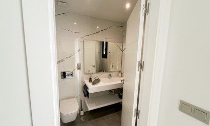 Resale - Villa / Semi detached - Torrevieja - Los Altos