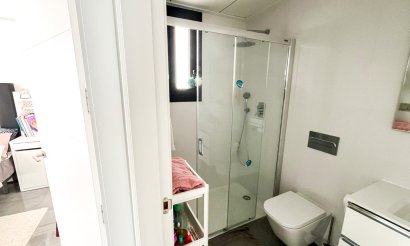 Resale - Villa / Semi detached - Torrevieja - Los Altos