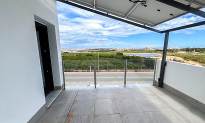 Resale - Villa / Semi detached - Torrevieja - Los Altos