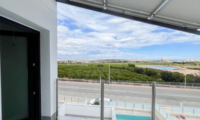 Resale - Villa / Semi detached - Torrevieja - Los Altos