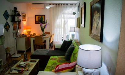 Resale - Villa - Torrevieja - La Siesta - El Salado - Torreta