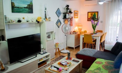 Resale - Villa - Torrevieja - La Siesta - El Salado - Torreta