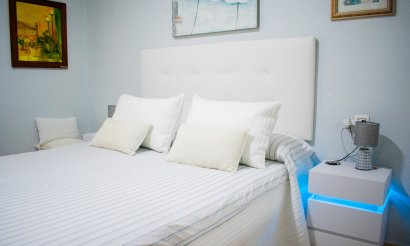 Resale - Villa - Torrevieja - La Siesta - El Salado - Torreta