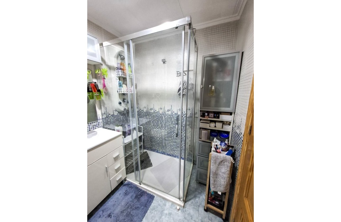 Resale - Villa - Torrevieja - La Siesta - El Salado - Torreta