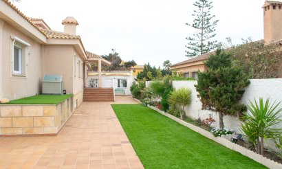 Resale - Villa - La Manga del Mar Menor - La Manga Del Mar Menor