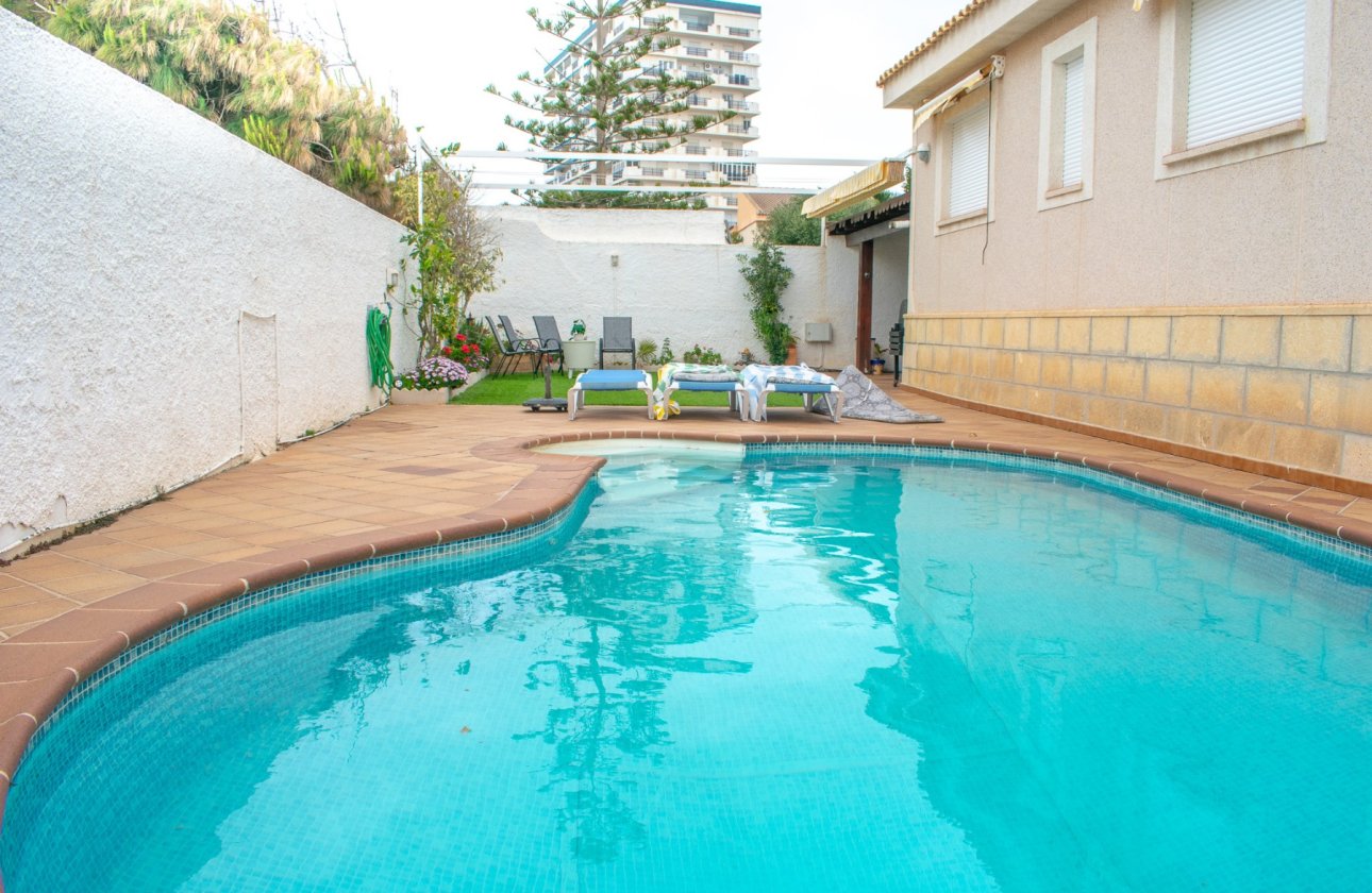 Resale - Villa - La Manga del Mar Menor - La Manga Del Mar Menor