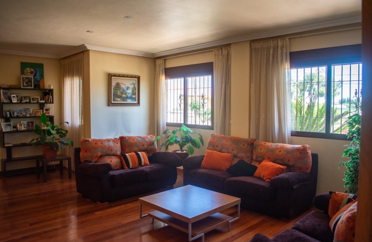 Reventa - Villa - Orihuela Costa - El raal