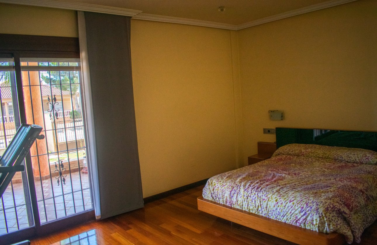 Reventa - Villa - Orihuela Costa - El raal