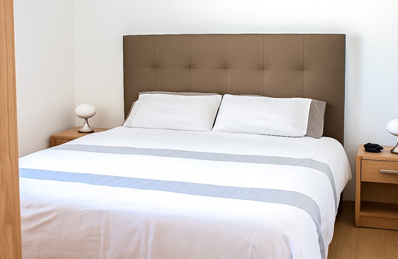 Resale - Villa / Semi detached - Torrevieja - La Siesta - El Salado - Torreta