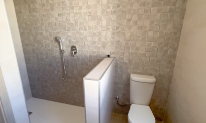 Resale - Villa / Semi detached - Torrevieja - La Siesta - El Salado - Torreta