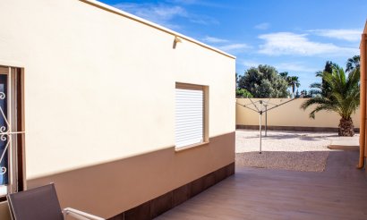 Resale - Villa / Semi detached - Torrevieja - La Siesta - El Salado - Torreta