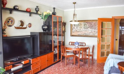 Resale - Apartment / flat - Torrevieja - Torrevieja Centro