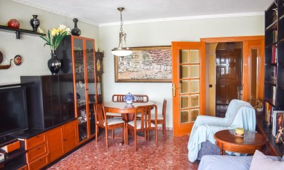 Resale - Apartment / flat - Torrevieja - Torrevieja Centro