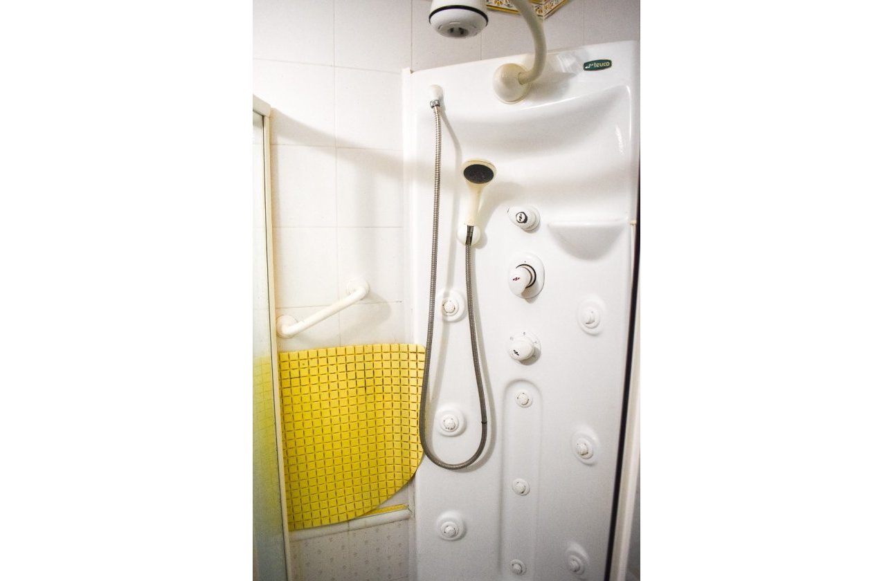 Resale - Apartment / flat - Torrevieja - Torrevieja Centro