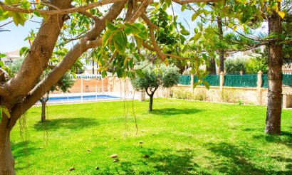 Revente - Villa - Orihuela Costa - MUY CERCA DE LA PLAYA